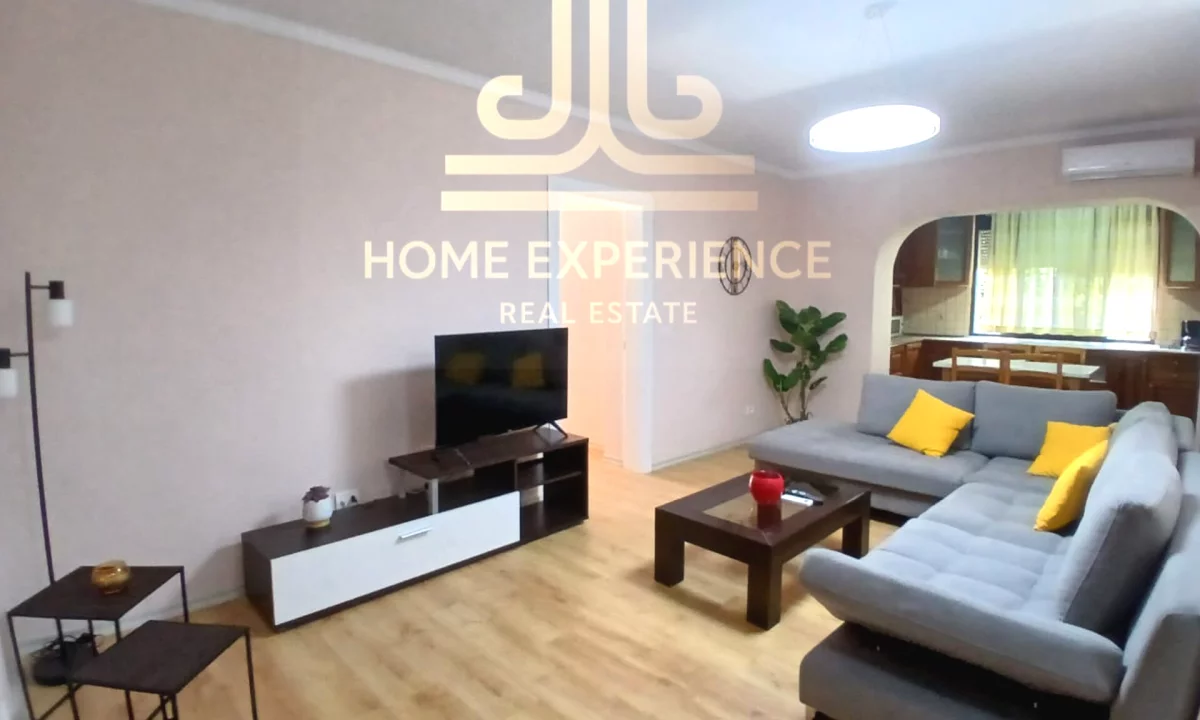 Appartamento in affitto a Tirana 2+1, Arredato