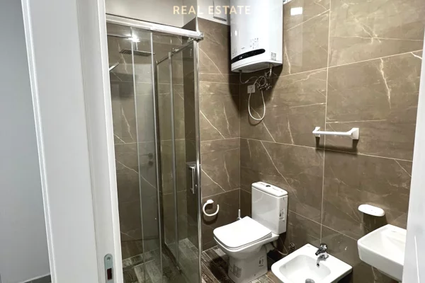 Appartamento in affitto a Tirana 1+1, Arredato