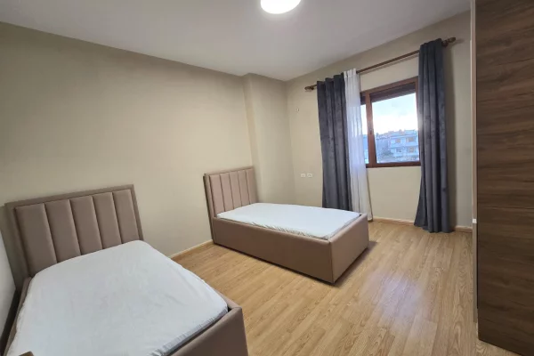 Appartamento in affitto a Tirana 2+1, Arredato