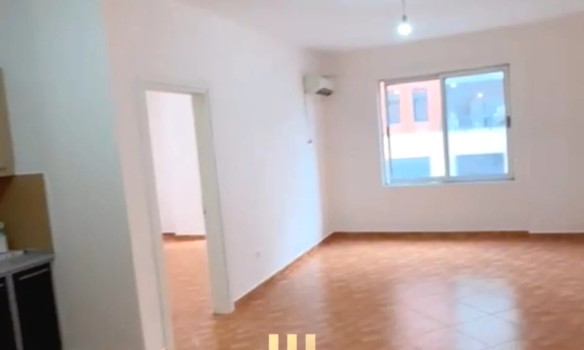 Appartamento in affitto a Tirana 1+1, Vuoto