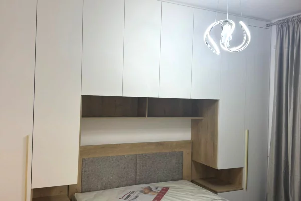 Shtepi me qera Apartament ne Tirane, 2+1, Mobilimi E mobiluar, Pagesa 700  Euro.