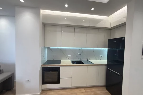 Appartamento in affitto a Tirana 1+1, Arredato