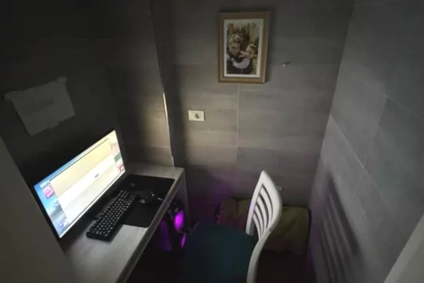 Shtepi ne shitje Apartament ne Tirane, 2+1, Mobilimi E mobiluar, Pagesa 385,000  Euro.