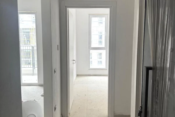 Shtepi ne shitje Apartament ne Tirane, 1+1, Mobilimi Bosh, pa mobiluar, Pagesa 67,000  Euro.