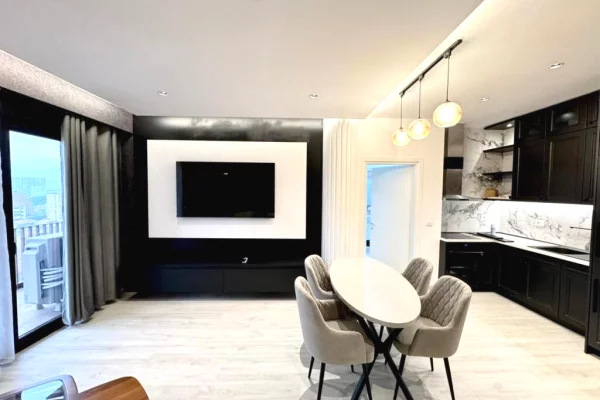 Appartamento in affitto a Tirana 2+1, Arredato