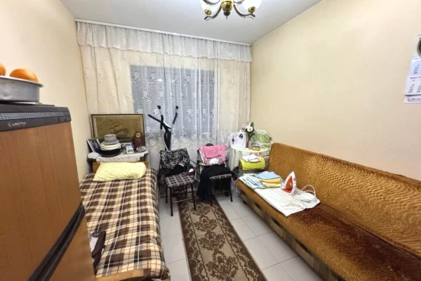 Shtepi ne shitje Apartament ne Tirane, 2+1, Mobilimi E mobiluar, Pagesa 16,000,000  Leke.