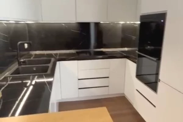 Shtepi ne shitje Apartament ne Tirane, 2+1, Mobilimi E mobiluar, Pagesa 350,000  Euro.