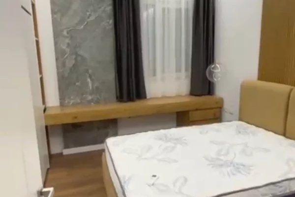 Shtepi ne shitje Apartament ne Tirane, 2+1, Mobilimi E mobiluar, Pagesa 350,000  Euro.