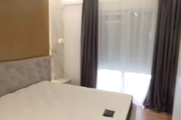 Shtepi ne shitje Apartament ne Tirane, 2+1, Mobilimi E mobiluar, Pagesa 350,000  Euro.