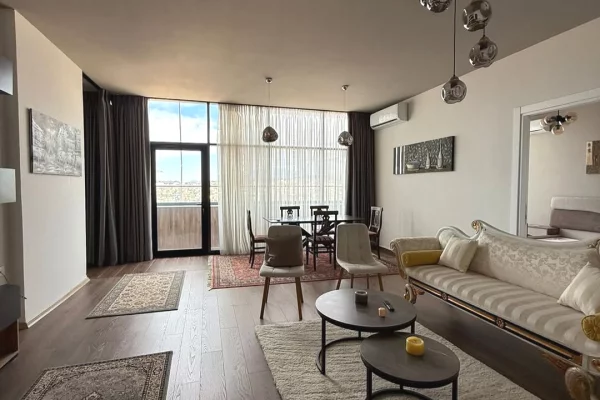 Shtepi ne shitje Apartament ne Tirane, 2+1, Mobilimi E mobiluar, Pagesa 199,000  Euro.