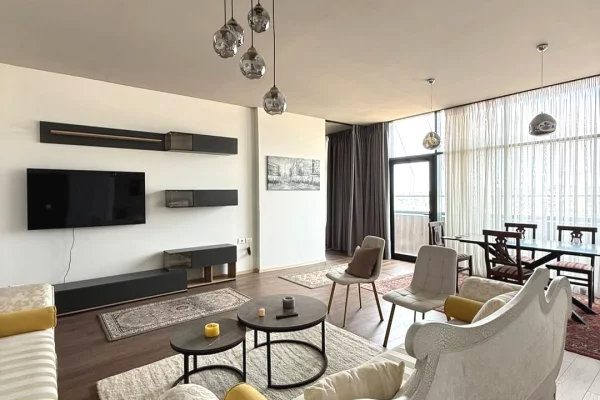 Shtepi ne shitje Apartament ne Tirane, 2+1, Mobilimi E mobiluar, Pagesa 199,000  Euro.