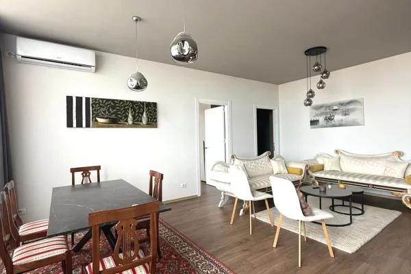Shtepi ne shitje Apartament ne Tirane, 2+1, Mobilimi E mobiluar, Pagesa 199,000  Euro.