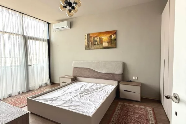 Shtepi ne shitje Apartament ne Tirane, 2+1, Mobilimi E mobiluar, Pagesa 199,000  Euro.