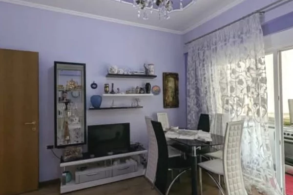 Shtepi me qera Apartament ne Tirane, 2+1, Mobilimi E mobiluar, Pagesa 60,000  Leke.