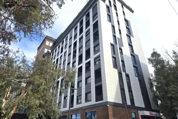 Jepet me Qira Apartament 2+1 per zyra ne Rezidencen Henke