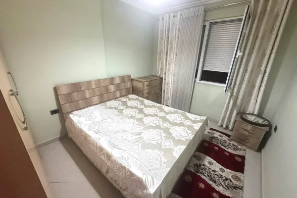 Shtepi me qera Apartament ne Tirane, 2+1, Mobilimi E mobiluar, Pagesa 60,000  Leke.