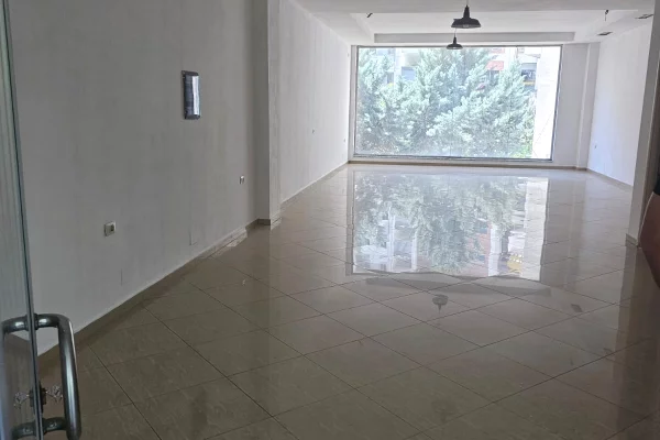 Perballe Delijorgjit  • 🏢 Hapesire ideale per shume lloje biznesi