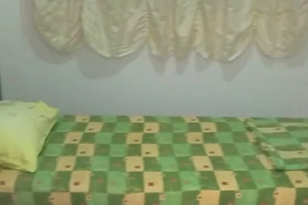 Shtepi me qera Apartament ne Tirane, 3+1, Mobilimi E mobiluar, Pagesa 500  Euro.