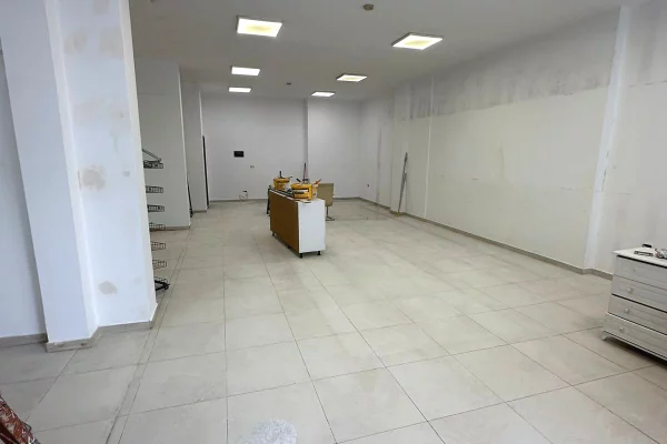 Ambient biznesi me qera 1+1 ne Tirane - 1,500 Euro