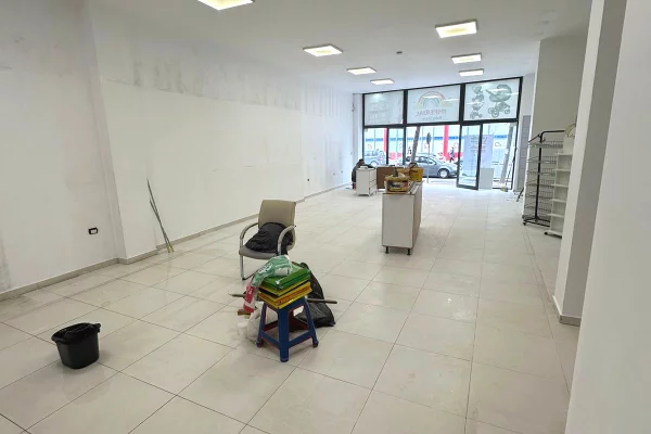 Ambient biznesi me qera 1+1 ne Tirane - 1,500 Euro