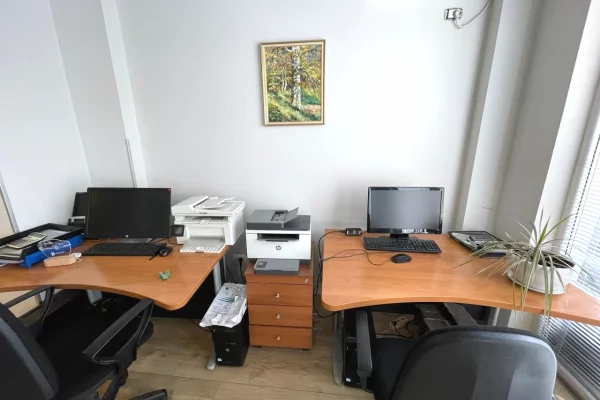 JEPET ME QIRA ZYRE NE QENDER TE TIRANES  📍 Rruga Ibrahim Rugova, Tirane