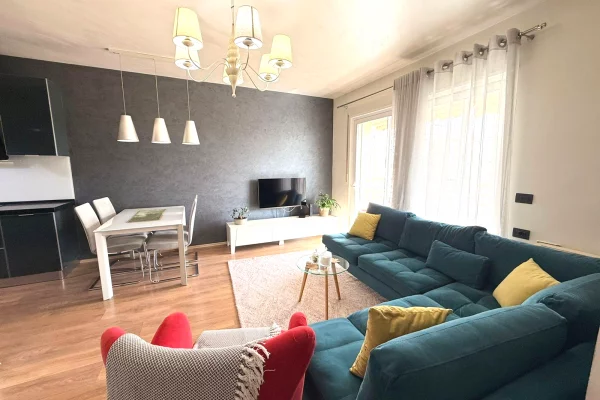 Shtepi ne shitje 2+1 ne Tirane - 290,000 Euro