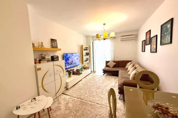 Shtepi ne shitje 2+1 ne Tirane - 212,000 Euro