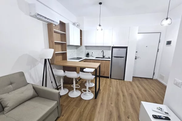 Shtepi me qera Apartament ne Tirane, 1+1, Mobilimi E mobiluar, Pagesa 43,000  Leke.