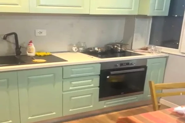 Shtepi ne shitje Apartament ne Tirane, 2+1, Mobilimi E mobiluar, Pagesa 141,000  Euro.