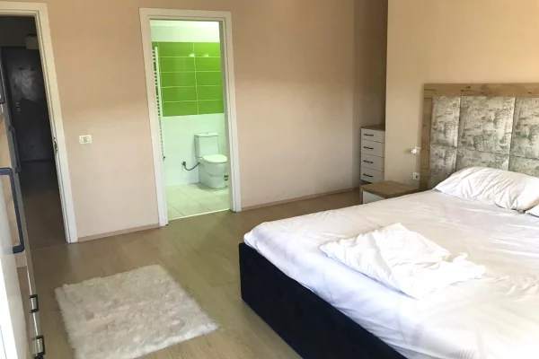 Shtepi me qera Apartament ne Tirane, 2+1, Mobilimi E mobiluar, Pagesa 70,000  Leke.