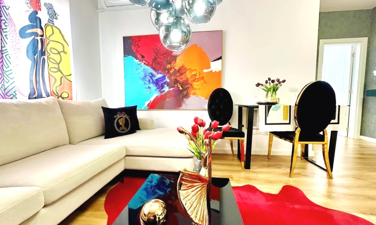 Shtepi ne shitje Apartament ne Tirane, 1+1, Mobilimi E mobiluar, Pagesa 169,000  Euro.