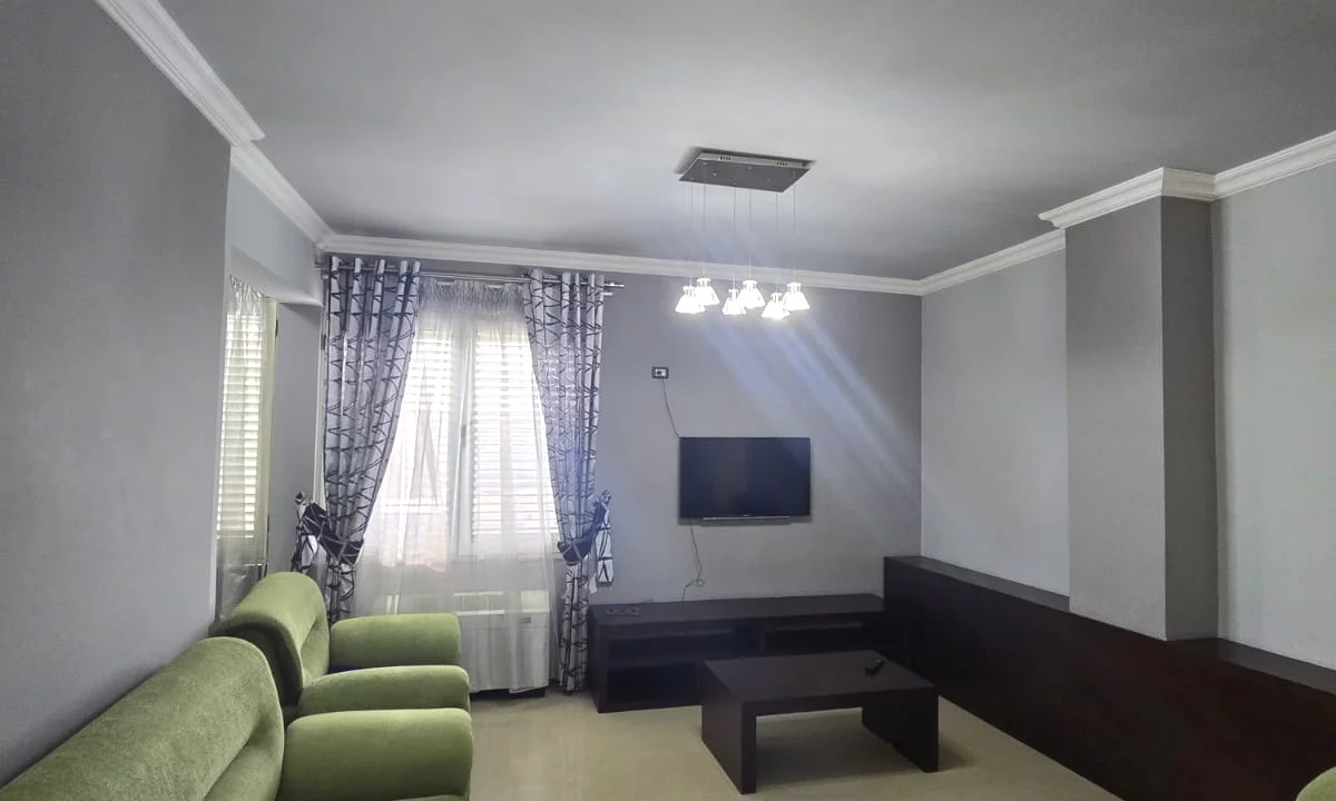 Shtepi me qera Apartament ne Tirane, 2+1, Mobilimi E mobiluar, Pagesa 600  Euro.