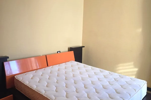 Shtepi me qera Apartament ne Tirane, 2+1, Mobilimi E mobiluar, Pagesa 600  Euro.