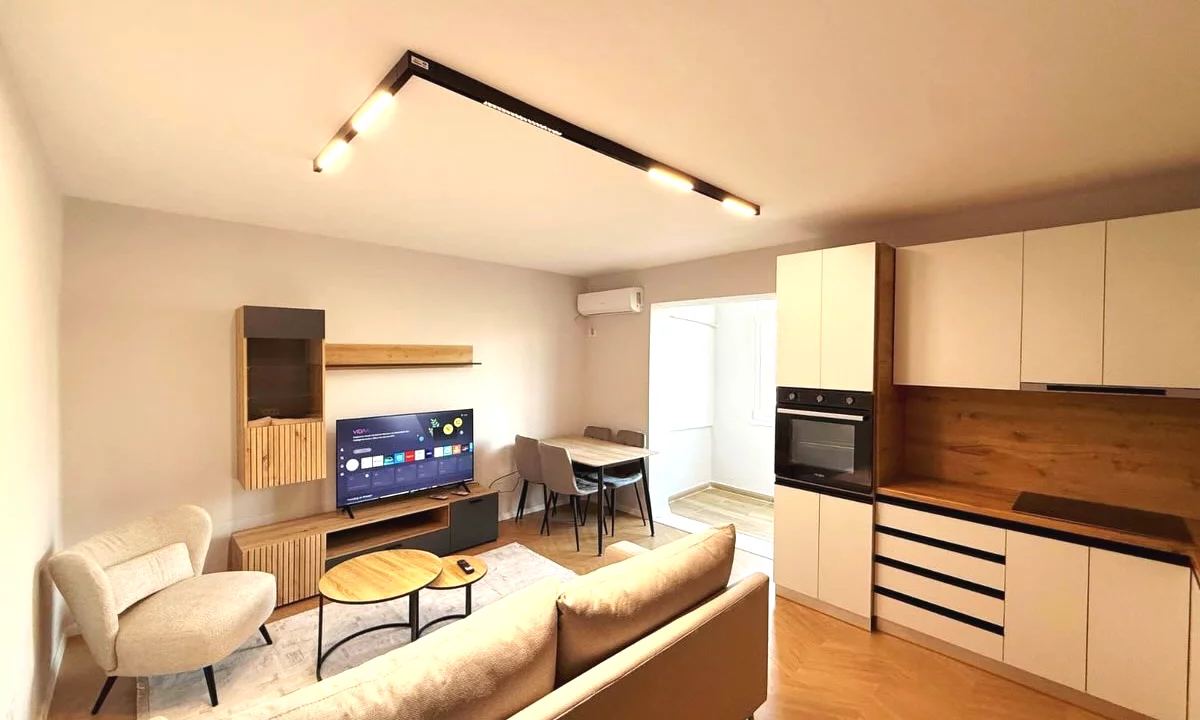 Shtepi ne shitje Apartament ne Tirane, 1+1, Mobilimi E mobiluar, Pagesa 149,000  Euro.