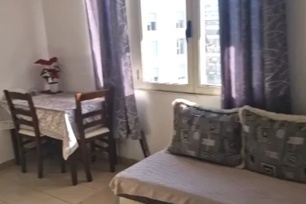 House for Rent 1+1 in Tirana - 35,000 Leke
