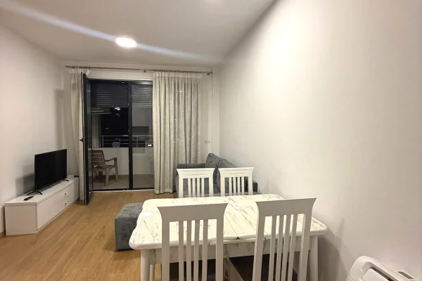 Shtepi me qera Apartament ne Tirane, 2+1, Mobilimi E mobiluar, Pagesa 800  Euro.