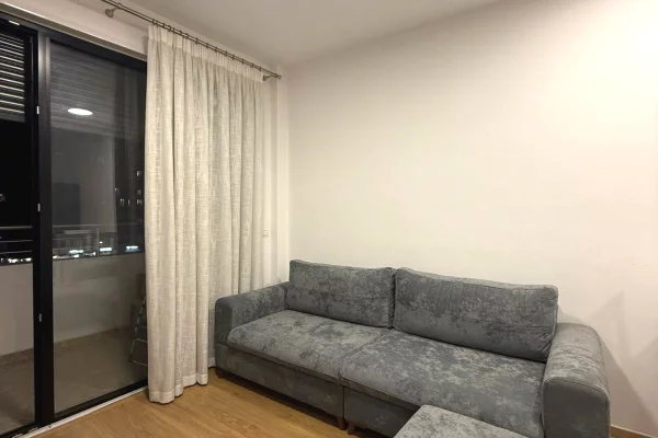 Shtepi me qera 2+1 ne Tirane - 800 Euro