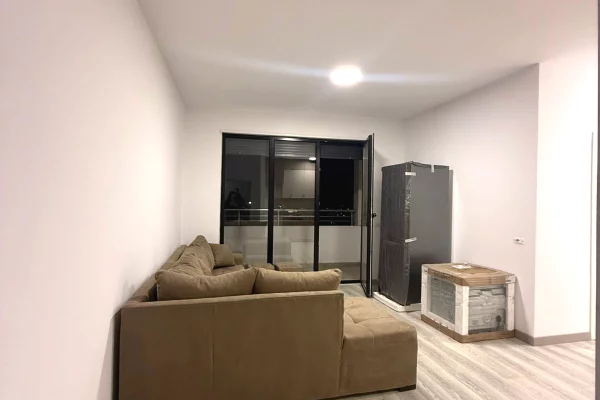 Shtepi me qera Apartament ne Tirane, 2+1, Mobilimi E mobiluar, Pagesa 850  Euro.