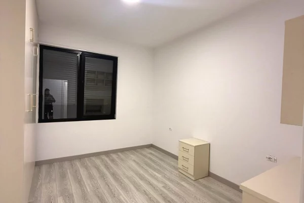 Shtepi me qera Apartament ne Tirane, 2+1, Mobilimi E mobiluar, Pagesa 850  Euro.