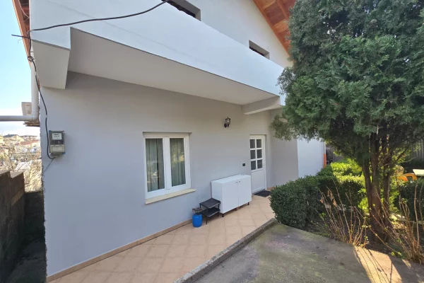 Shtepi ne shitje 2+1 ne Tirane - 280,000 Euro
