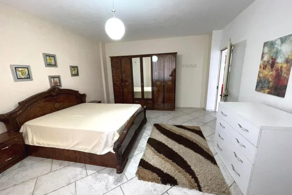 Shtepi me qera Apartament ne Tirane, 2+1, Mobilimi E mobiluar, Pagesa 65,000  Leke.