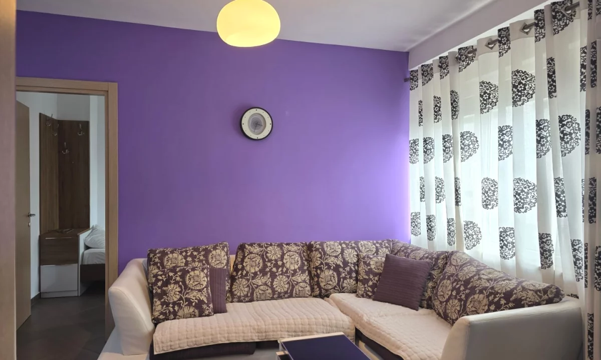 Shtepi me qera Apartament ne Tirane, 2+1, Mobilimi E mobiluar, Pagesa 50,000  Leke.