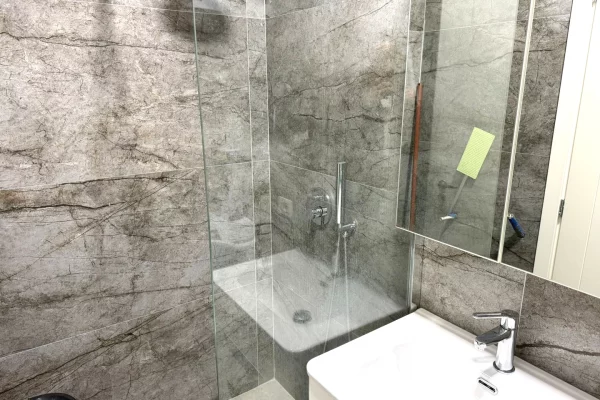 Shtepi me qera Apartament ne Tirane, 2+1, Mobilimi E mobiluar, Pagesa 750  Euro.