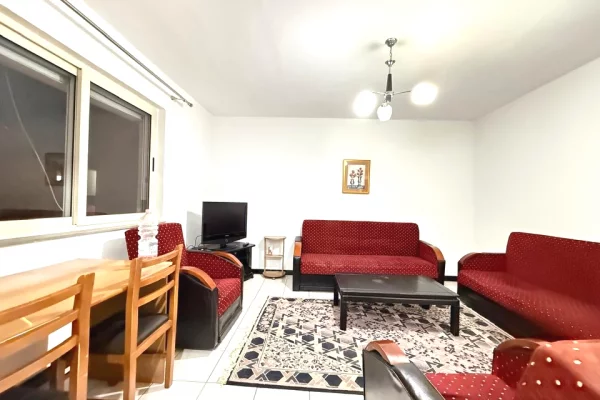 Shtepi me qera Apartament ne Tirane, 2+1, Mobilimi E mobiluar, Pagesa 50,000  Leke.