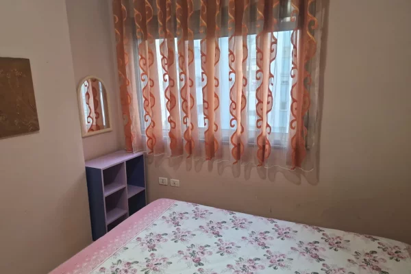 Shtepi me qera Apartament ne Tirane, 2+1, Mobilimi E mobiluar, Pagesa 45,000  Leke.