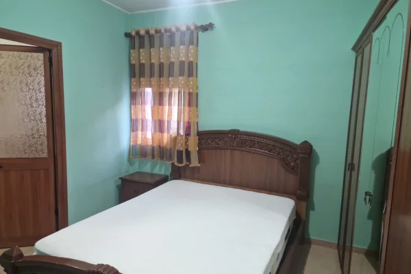 Shtepi me qera Apartament ne Tirane, 2+1, Mobilimi E mobiluar, Pagesa 45,000  Leke.