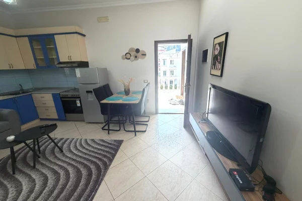 Shtepi me qera Apartament ne Tirane, 1+1, Mobilimi E mobiluar, Pagesa 400  Euro.