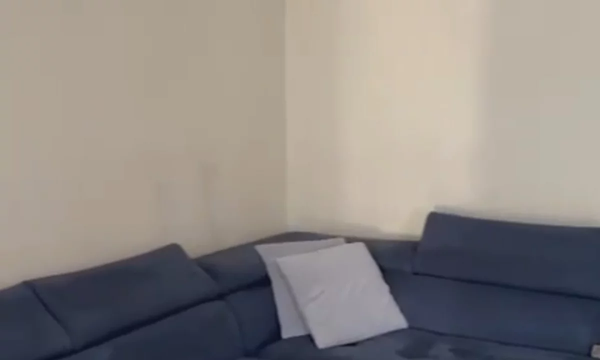 Shtepi me qera Apartament ne Tirane, 1+1, Mobilimi E mobiluar, Pagesa 50,000  Leke.