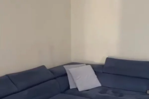 Shtepi me qera 1+1 ne Tirane - 50,000 Leke