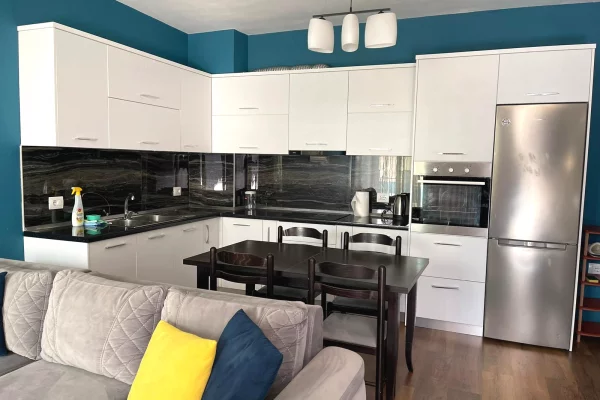 Shtepi me qera Apartament ne Tirane, 2+1, Mobilimi E mobiluar, Pagesa 850  Euro.